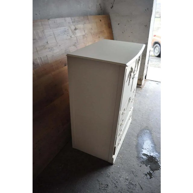 From 1950s-1960s. Very in good condition. Wear consistent with age and use.