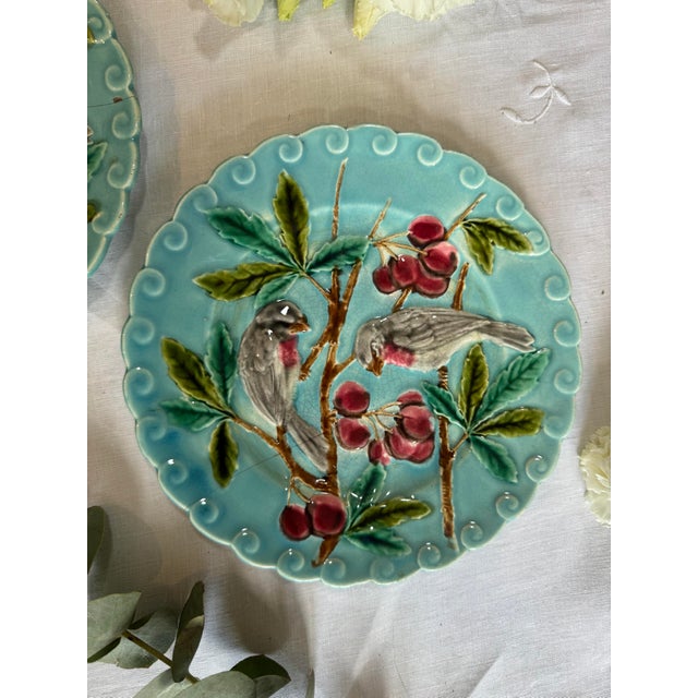 Vintage Bird-Shaped Earthenware Plates, Set of 2, in Good conditions. Designed 1920 to 1949