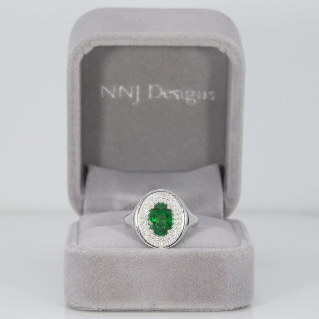 Modern 2Ct Tsavorite Garnet Ring With Natural Diamond Accents: Solid 14k Gold, 9x6.5mm, Size 6.75 For Sale - Image 3 of 9