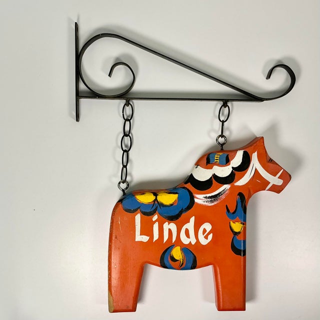 1970s Vintage Boho Chic Gustavian Swedish Dala Horse House Sign & Iron Bracket For Sale - Image 9 of 15