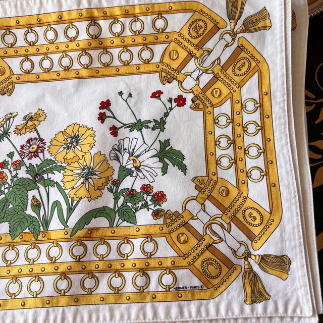 Hermès Rare vintage Hermes Paris placemats from 1979 // set of 6 cotton placemats // equestrian motif // horses // collectible luxury homegoods For Sale - Image 4 of 14