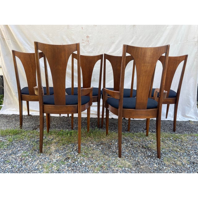 Broyhill Set of 6 Mid-Century Modern Broyhill Brasilia Sculpted Walnut Dining Chairs For Sale - Image 4 of 12