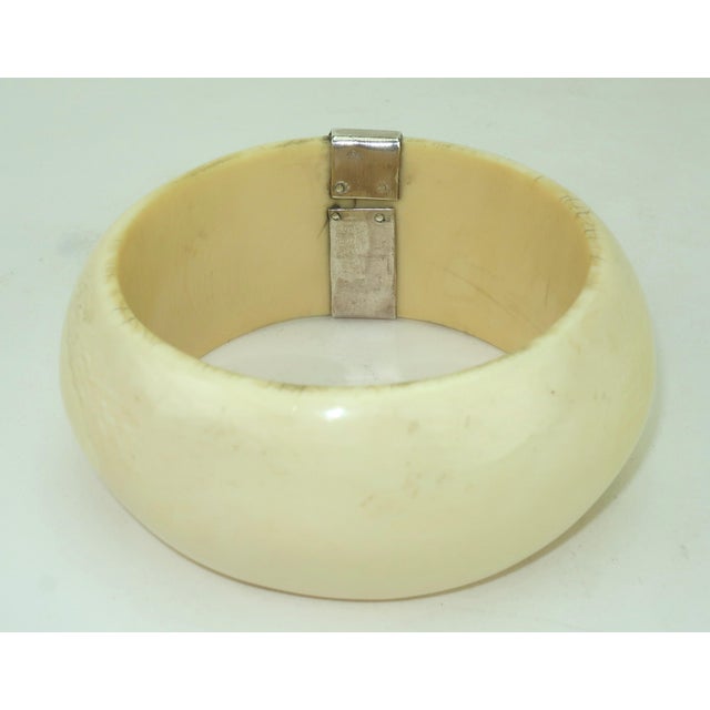 1970s Bone Bangle Bracelet With Silver & Carnelian Accent, c.1970 For Sale - Image 5 of 9