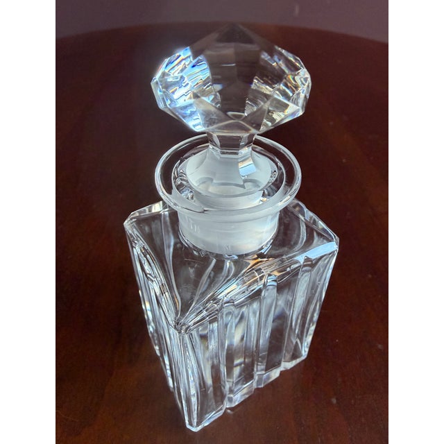 Late 20th Century Baccarat Beautiful Cut Crystal Perfume Bottle. For Sale - Image 5 of 8