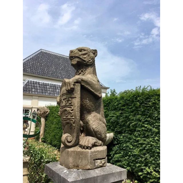 19th Century English Finials Carved as Heraldic Lions, Set of 2 For Sale - Image 5 of 7