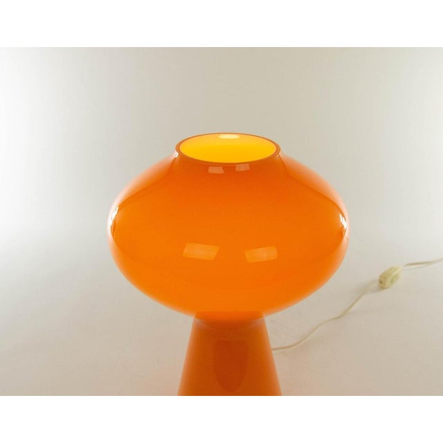 Venini Large Orange Hand Blown Fungo Table Lamp by Massimo Vignelli for Venini, 1950s For Sale - Image 4 of 8