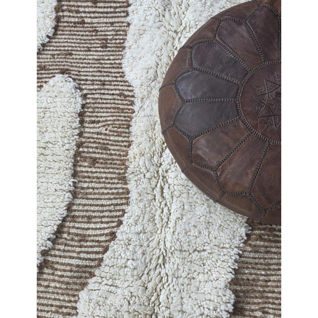2020s Moroccan Rug Handmade Berber Wool Rug - 8.1 X 5.7 Ft For Sale - Image 5 of 8
