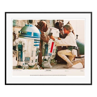 'Star Wars' 1977 Original Vintage Lobby Card Framed in Black For Sale
