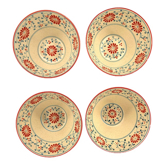 Asian Modern Bat Trang Vietnamese Pho Bowls or Ramen Bowls Hand Painted With Floral and Vine Pattern - Set of 4 For Sale