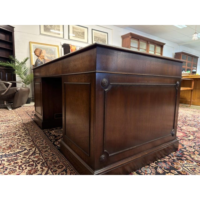 Brown English Chesterfield Desk in Walnut and Leather For Sale - Image 8 of 18