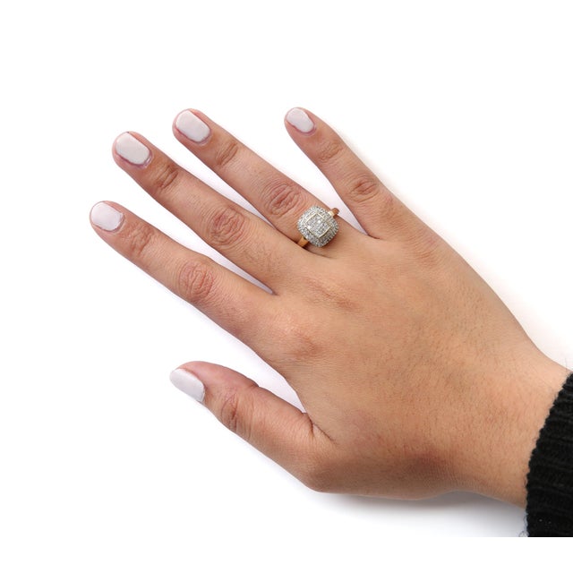 Early 21st Century 10K Yellow Gold 1/2 cttw Round and Princess Diamond Composite Head and Halo Ring (H-I Color, SI1-SI2 Clarity) - Ring Size 7 For Sale - Image 5 of 6