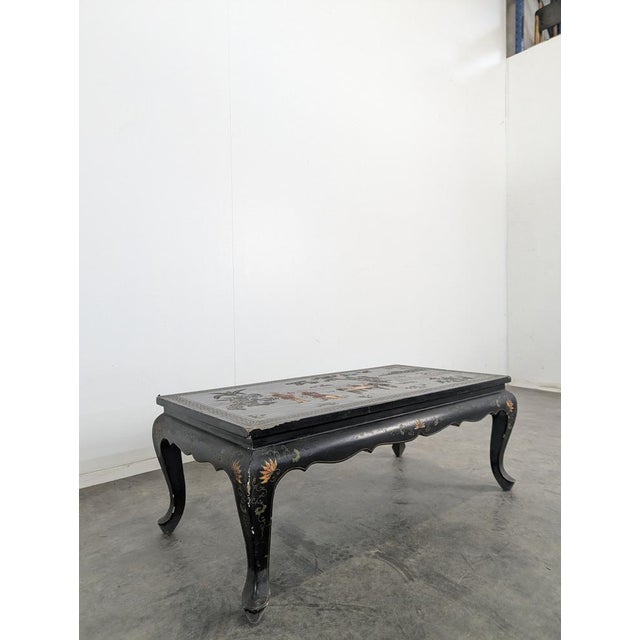 Chinese Coromandel Lacquer Coffee Table, in Very Good conditions.