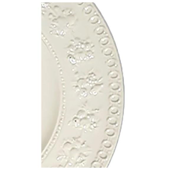 Wedgwood Wellesley pattern Rim Soup plates, set of 7, discontinued, made in England, slightly off white, like new...