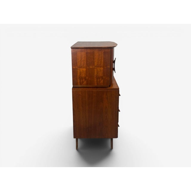 Young Manufacturing, Highboy Dreser, Walnut, Usa, 1960s For Sale - Image 12 of 13