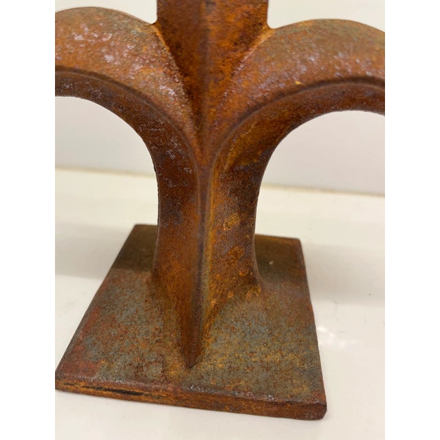 Mid 20th Century Vintage Heavy Cast Iron Fleur-De-Lis Door Stop / Book End / Decorative Piece For Sale - Image 5 of 6