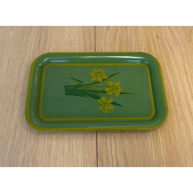 Vintage 1960s Painted Metal Tray With Daffodils Design, we purchased the tray over 15 yards ago for a photo shoot. 18" L x...