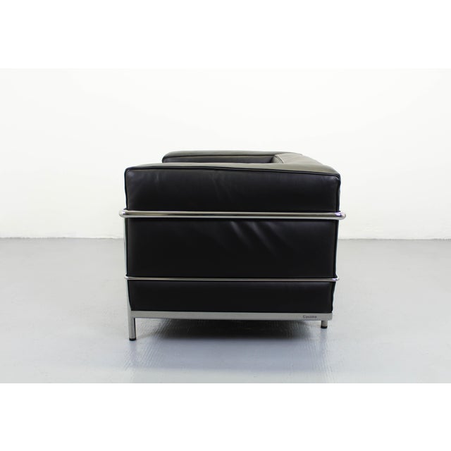 Mid-Century Modern LC3 Chair by Le Corbusier for Cassina, 2000s For Sale - Image 3 of 11