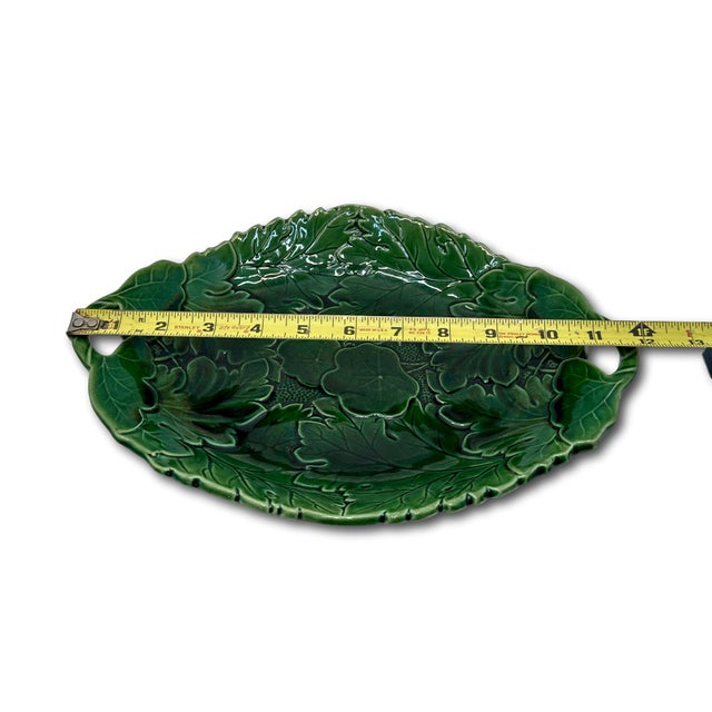 Beautiful Early 1900s Antique Green English Embossed Leaf Majolica Two Handle Serving Tray - 12 Inches Long For Sale - Image 9 of 13