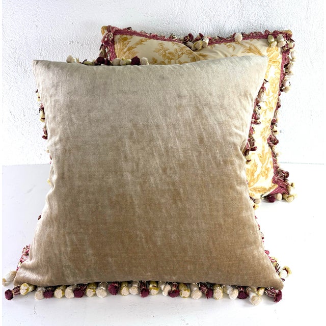 Vintage Travers Tasseled Chinoiserie Cotton Print Pillows/a Pair. For Sale In Philadelphia - Image 6 of 11