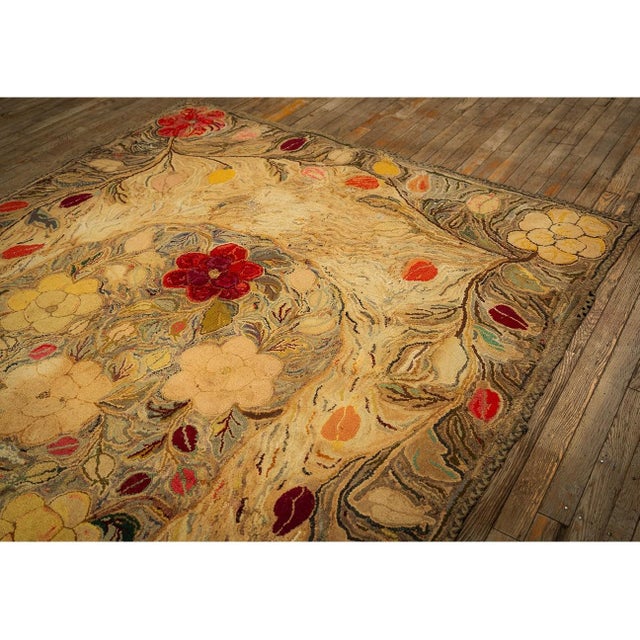 Beige 1880s Beige Floral Classic Folk Art Antique American Hooked Knotted Wool Rug For Sale - Image 8 of 9