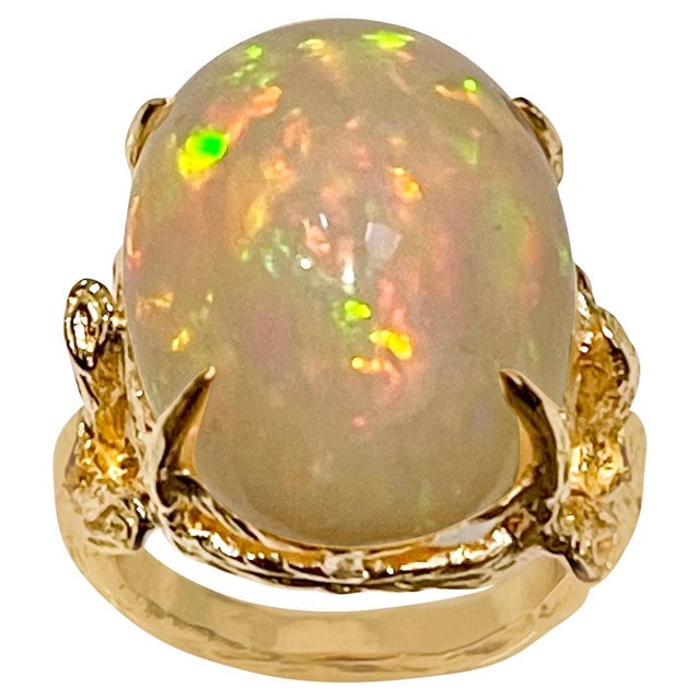 10 Carat Oval Shape Ethiopian Opal Cocktail Ring 14 Karat Yellow Gold For Sale - Image 15 of 18