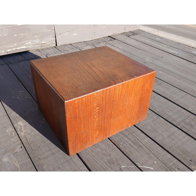 Antique 1920s Quarter Sawn Oak 4-Drawer Desktop File Cabinet For Sale - Image 10 of 17
