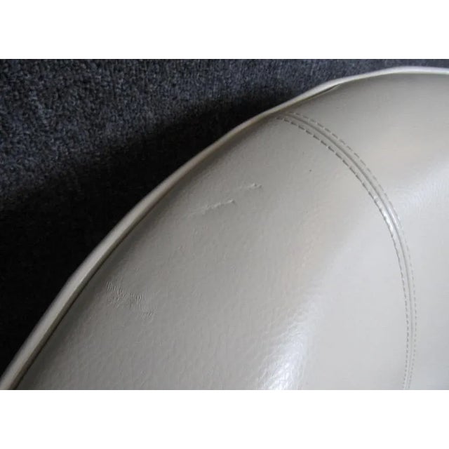 Late 20th Century Modern Swivel Club Chair For Sale - Image 5 of 7