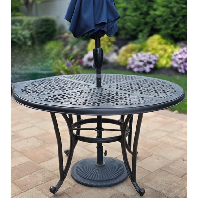 Contemporary Outdoor Dining Table & Chairs and Cushions For Sale - Image 3 of 11