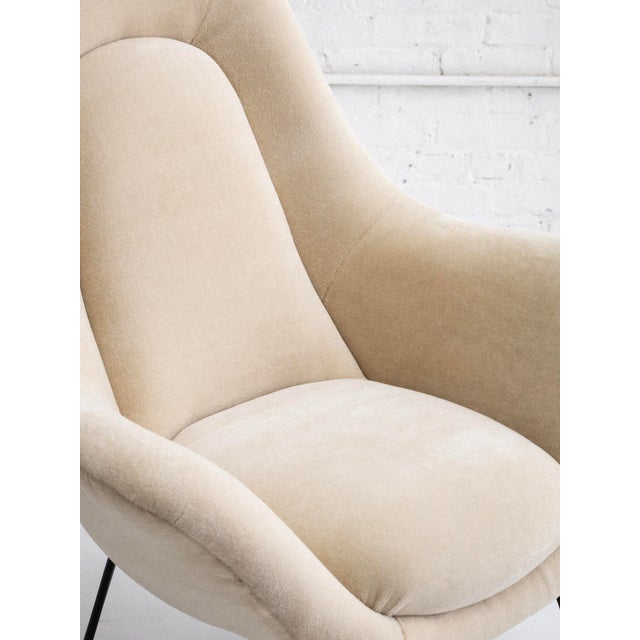 Mid-Century Modern 1950’s Italian Womb Chair by Lenzi Italy For Sale - Image 3 of 8