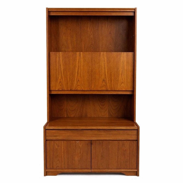 Mid-Century Modern Highboard in Teak by William Lawrence, 1960s For Sale - Image 11 of 11
