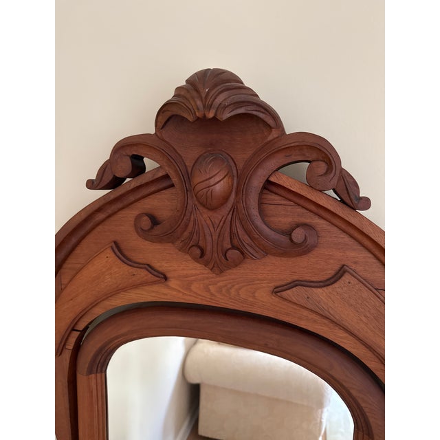Victorian Late-19th-Century to Early-20th-Century Victorian/Eastlake-Style Marble-Top Dresser With an Attached Mirror For Sale - Image 3 of 8