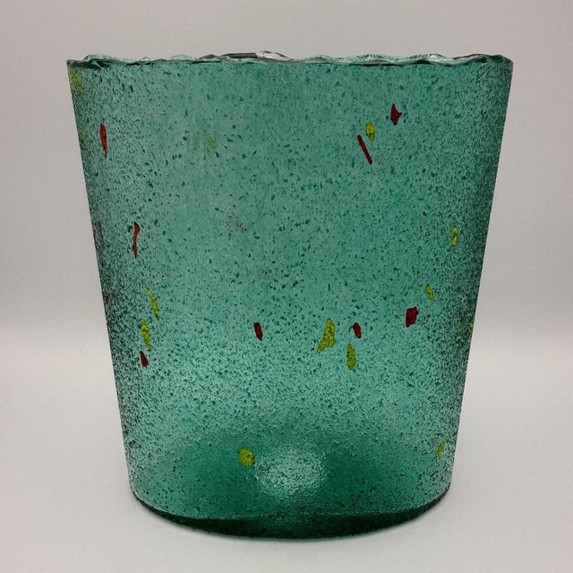 Blue Large Emerald Green Antikva Glass Vase with Color Inclusions by Bertil Vallien for Kosta Boda, 1990s For Sale - Image 8 of 14