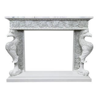 1980s Hollywood Regency Style Carved Wooden Mantel/Entrance Table (Silver-Plated Finish) For Sale