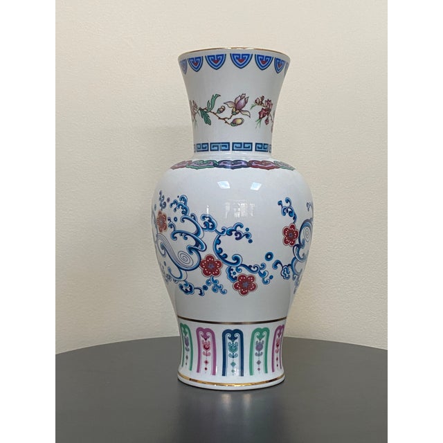1986 Franklin Mint Chinese Porcelain Tortoise Vase For Sale - Image 9 of 14