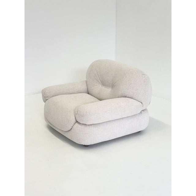 Sapporo Chair in Crème Beige by Mario Marenco for Mobil Girgi, 1970s, in Very Good conditions. Designed 1970 to 1979 This...