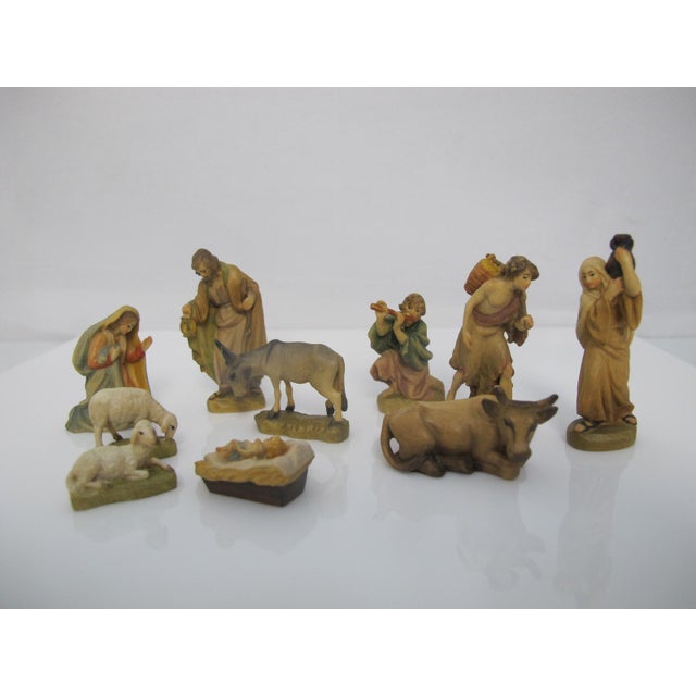 Wood Anri Italy Hand Carved Wood Nativity Barn Stable Set Figures & Animals For Sale - Image 7 of 11