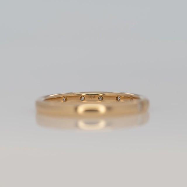 Diamond Band Minimalist Design: Solid 14k Gold – Round Diamond Fine Jewelry, Size 6.75 For Sale - Image 9 of 9