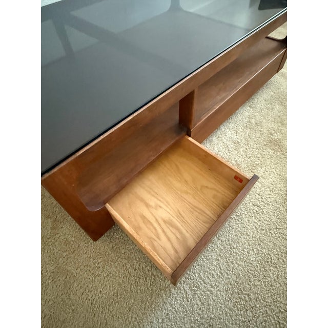 1960s John Keal for Brown-Saltman | Mid-Century Modern Walnut and Smoked Glass Table For Sale - Image 5 of 10