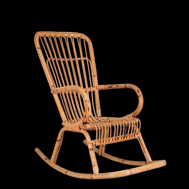 Mid-Century Italian French Riviera Curved Rattan and Bamboo Rocking Chair, 1970s For Sale - Image 6 of 18