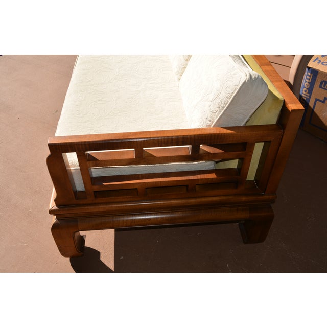 Chinoiserie Vintage Baker Style Asian / Ming Fretwork Elmwood Wood Couch W/ White Embossed Cushions For Sale - Image 3 of 18