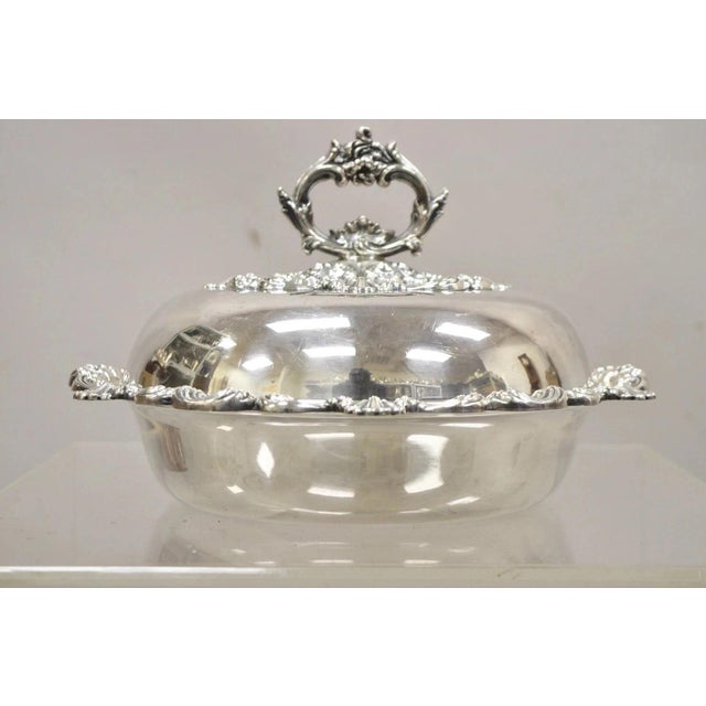 Vintage English Victorian Ornate Round Silver Plated Rococo Lidded Covered Serving Dish. Item features heavy ornate...