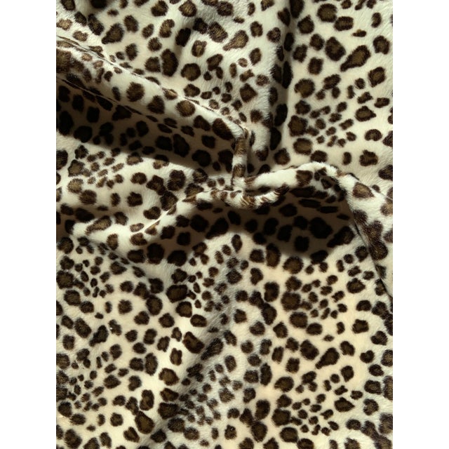 Ast Fabrics Cheetah Printed Pile Fabric, Faux Fur 34 Yard Lot For Sale - Image 4 of 6