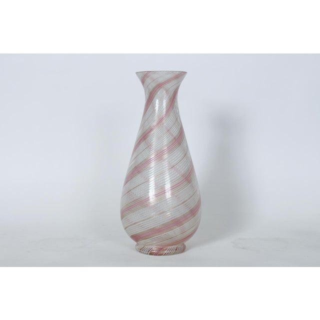Mid-Century Modern Dino Martens Mezza Filigrana Pink, White & Rose Gold Murano Style Vase, 1950's For Sale - Image 3 of 12