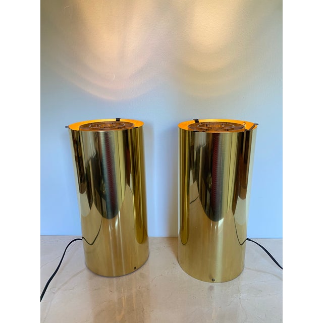 Mid-Century Modern Pair of Vintage Brass Cylinder Table Lamps in the Style of Robert Sonneman, 1970s Modernist Uplights For Sale - Image 3 of 10