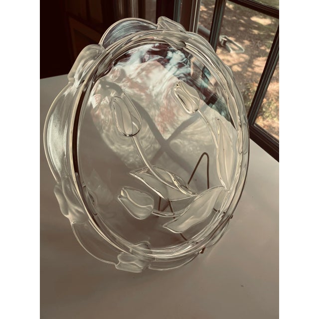 Contemporary Contemporary Mikasa Tulip Pattern Frosted & Clear Glass Tray/Platter For Sale - Image 3 of 5