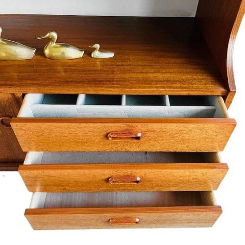 Vintage Highboard in Teak, 1960s For Sale - Image 11 of 13