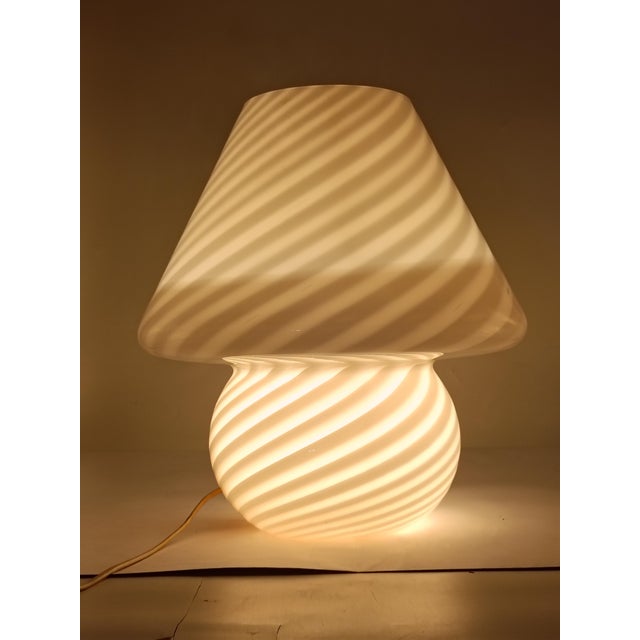 Murano Glass Mushroom Table Lamp from Venini, Italy, 1970s For Sale - Image 6 of 8