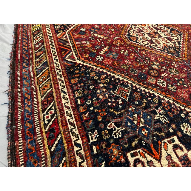 This Antique rug would make a beautiful decor addition to your house. This is composed of 100% wool and is carefully hand-...