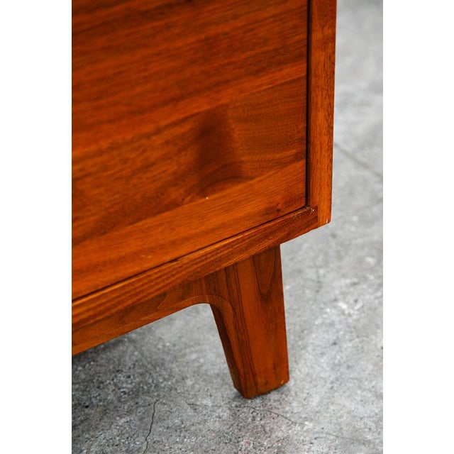 1960s End Side Table Solid Walnut Ace Hi 2 Drawer, Attributed For Sale In Sacramento - Image 6 of 11