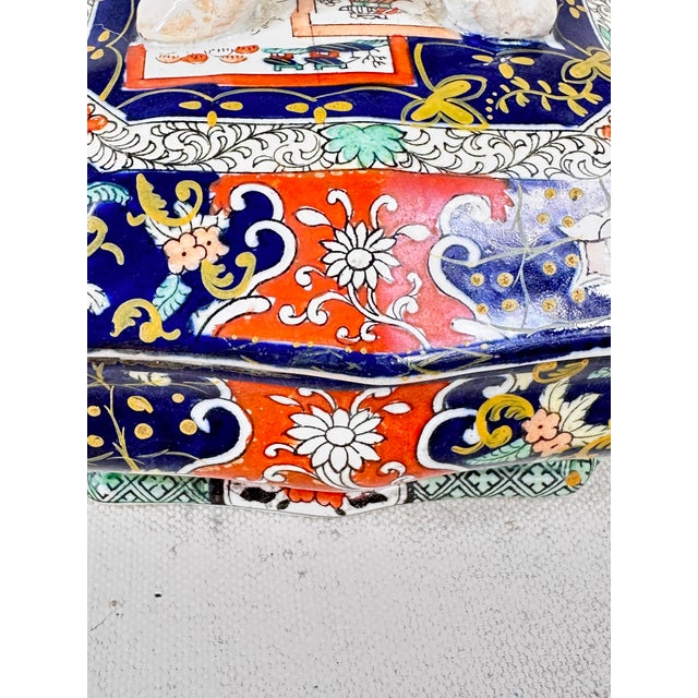 Chinoiserie Antique Regency Coalport Imari Porcelain Covered Trinket Box - Pattern 430 For Sale - Image 3 of 13